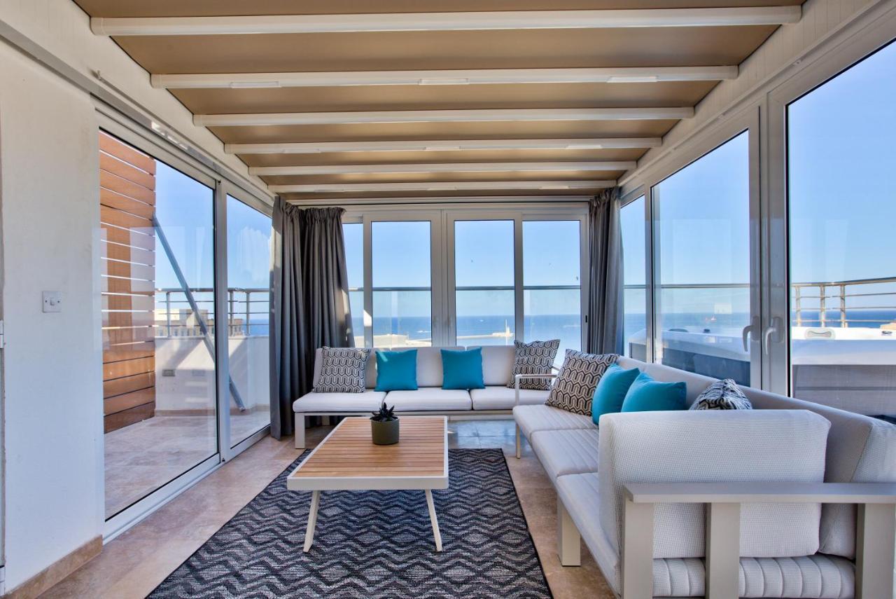 Valletta Luxury 4-Bedroom Duplex With Stunning Sea Views Private Terrace And Jacuzzi Exterior photo